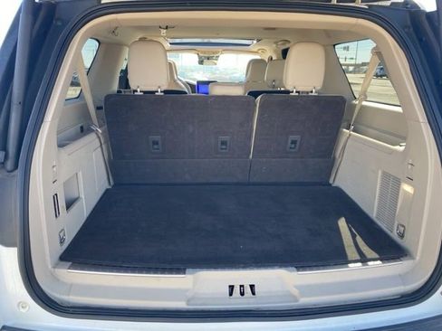 Used 2020 Lincoln Navigator L Reserve w/ Luxury Package image 6