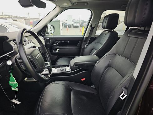 Used 2020 Land Rover Range Rover HSE image 7