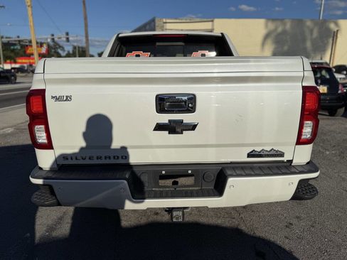 Used 2017 Chevrolet Silverado 1500 High Country w/ High Desert Package image 5
