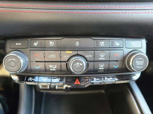 Used 2023 Dodge Durango GT AWD/4WD image 22