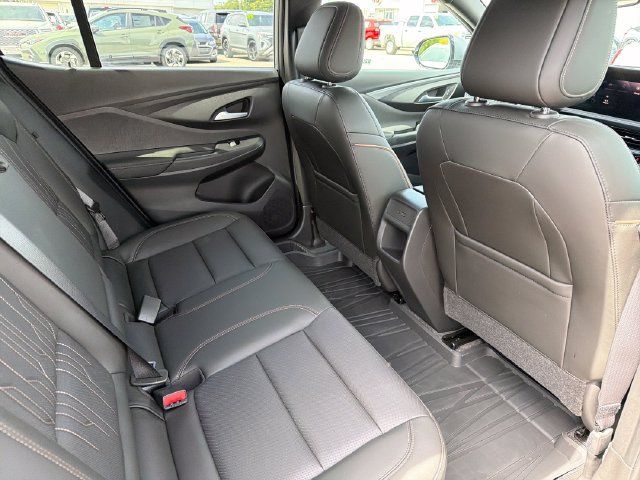 Used 2024 Buick Envista Avenir FWD image 27