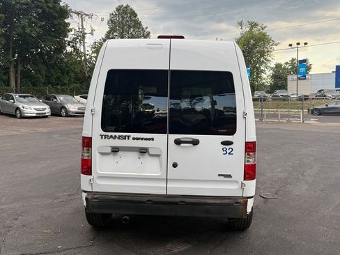 Used 2011 Ford Transit Connect XL image 4