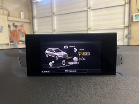 Used 2017 Audi Q7 3.0T Premium image 18