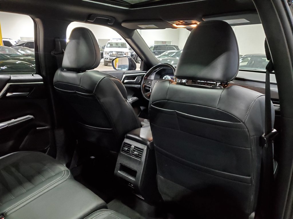 Used 2024 Mitsubishi Outlander SE Black Edition FWD image 21