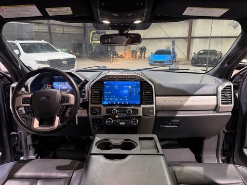Used 2022 Ford F350 Lariat AWD/4WD image 26