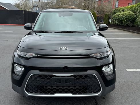Used 2022 Kia Soul LX w/ Technology Package image 5