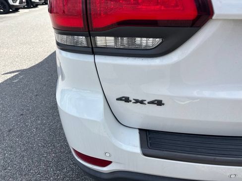 Used 2021 Jeep Grand Cherokee Trailhawk AWD/4WD image 8