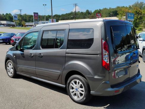 Used 2022 Ford Transit Connect XLT FWD image 7