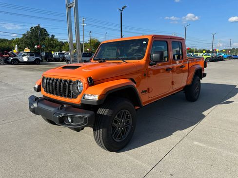New 2025 Jeep Gladiator Sport image 4