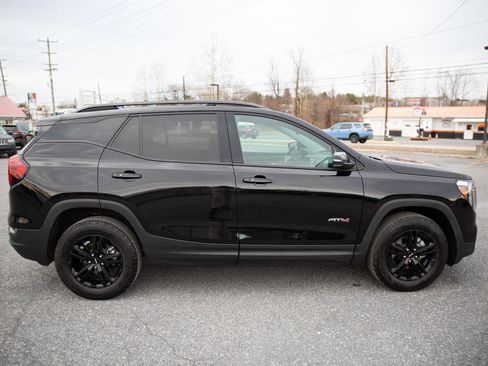Certified 2024 GMC Terrain AT4 image 2