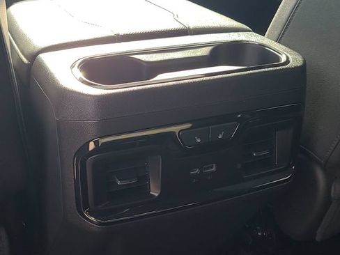 Used 2023 Chevrolet Silverado 1500 ZR2 w/ Technology Package AWD/4WD image 26