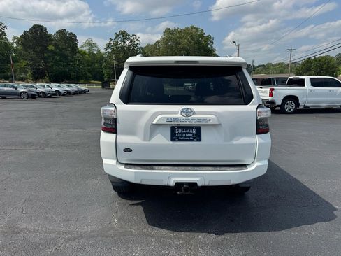 Used 2016 Toyota 4Runner SR5 RWD image 7