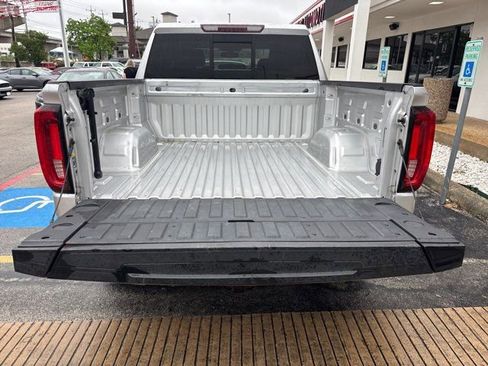 Used 2019 GMC Sierra 1500 SLT image 11