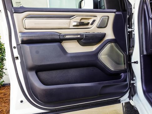 Used 2020 RAM 1500 Limited image 32