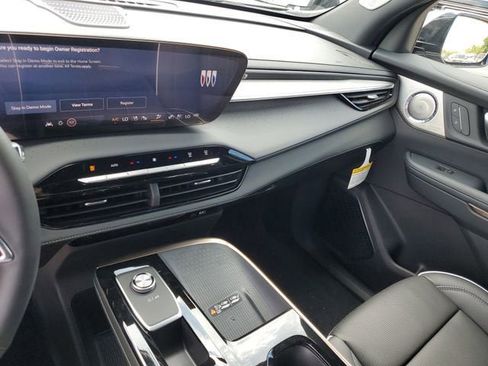 New 2026 Buick Enclave Avenir w/ Super Cruise Package FWD image 27