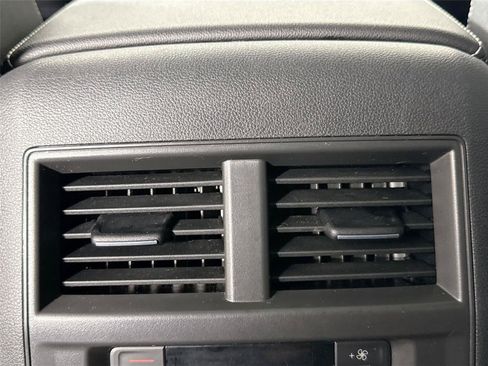 Used 2021 Volkswagen Atlas SE w/ Panoramic Sunroof Package FWD image 34