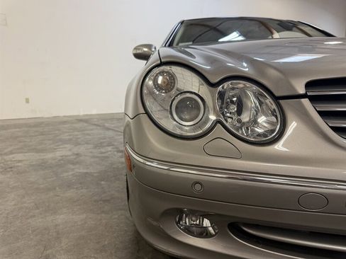 Used 2004 Mercedes-Benz CLK 320 Coupe image 13
