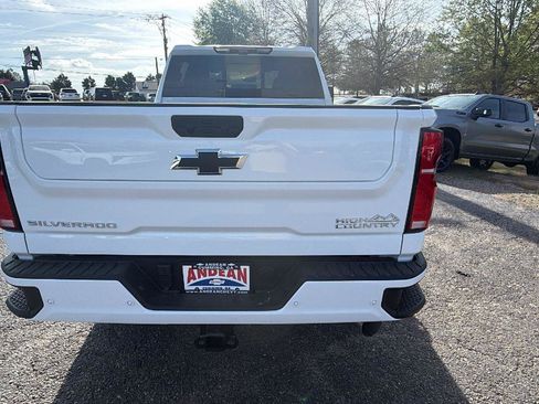 New 2026 Chevrolet Silverado 2500 High Country w/ High Country Premium Package AWD/4WD image 6