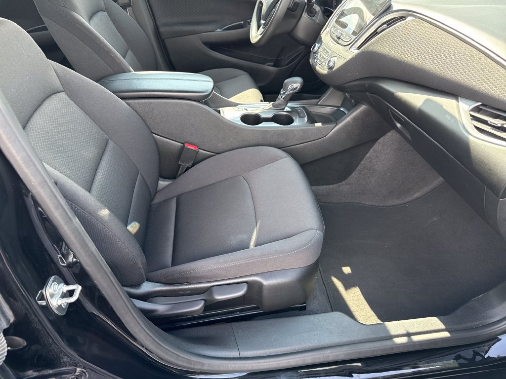 Used 2024 Chevrolet Malibu LT FWD image 20