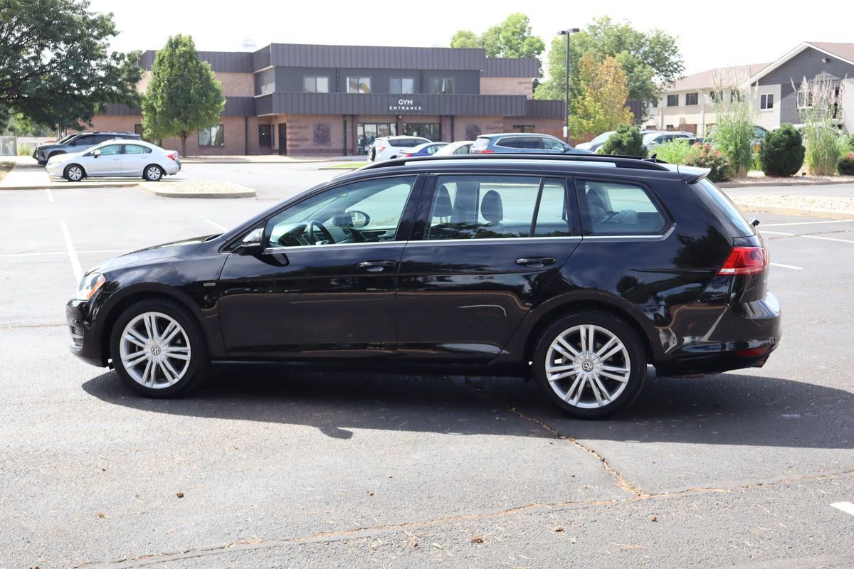 Used 2016 Volkswagen Golf Limited Edition FWD image 8