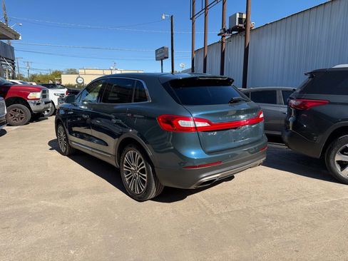 Used 2016 Lincoln MKX Reserve w/ Luxury Package image 3