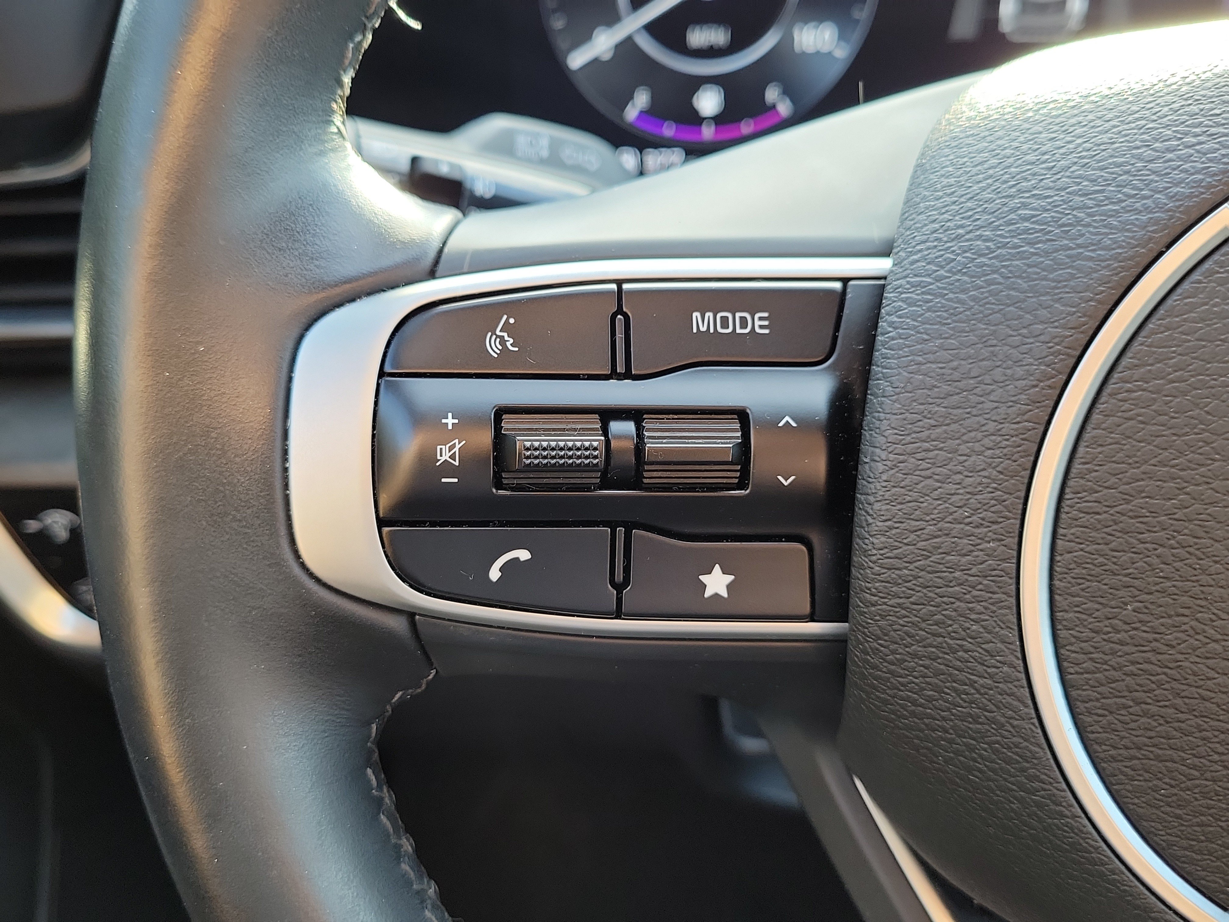 Certified 2025 Kia Sportage X-Pro Prestige AWD/4WD image 25