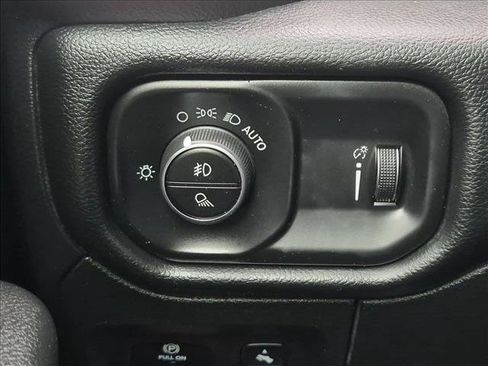 Used 2020 RAM 1500 Lone Star RWD image 15