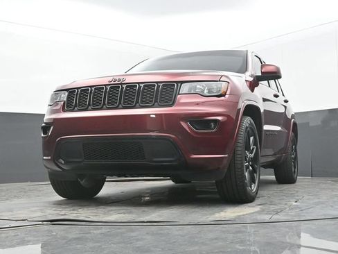 Used 2020 Jeep Grand Cherokee Altitude AWD/4WD image 55