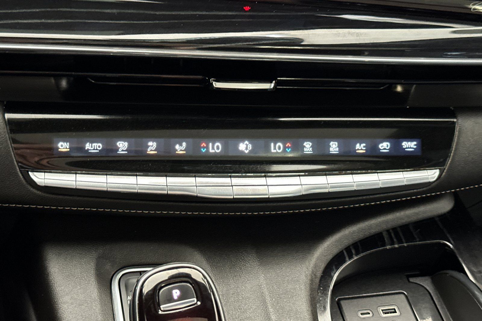 Used 2023 Cadillac Escalade Sport AWD/4WD image 27