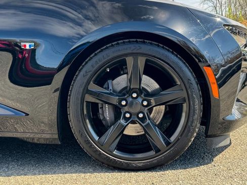 Used 2017 Chevrolet Camaro SS RWD image 10