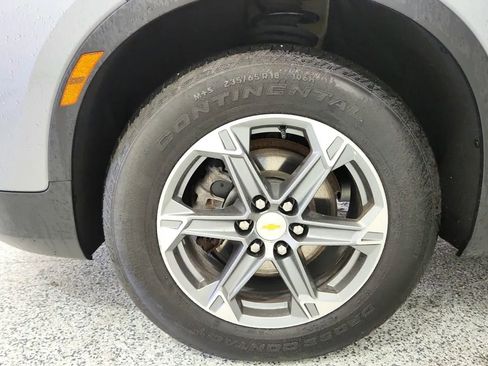 Used 2023 Chevrolet Blazer LT image 13