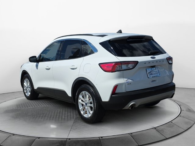 Used 2021 Ford Escape SE FWD image 3