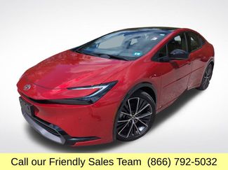 Used 2025 Toyota Prius XLE AWD/4WD video 1