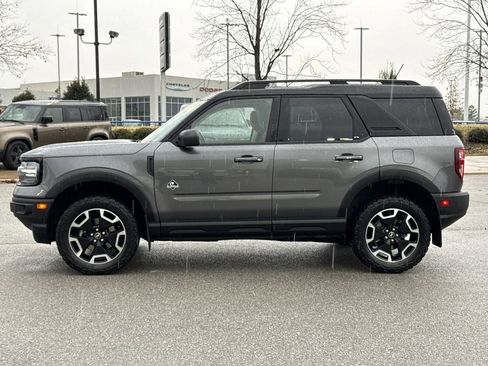 Used 2021 Ford Bronco Sport Outer Banks w/ Outer Banks Package (96D) image 2