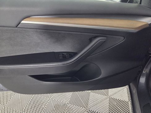 Used 2023 Tesla Model 3 Standard Range image 20
