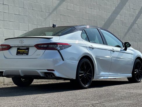 Used 2022 Toyota Camry XSE FWD image 4