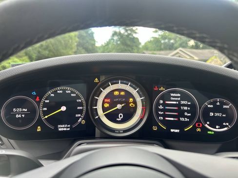 Used 2022 Porsche 911 GT3 RWD image 33