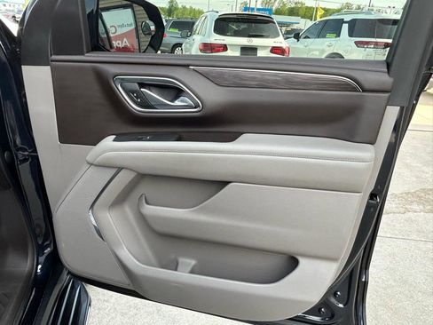 Used 2023 Chevrolet Tahoe LS AWD/4WD image 17