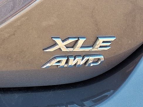 Used 2023 Toyota Camry XLE image 30