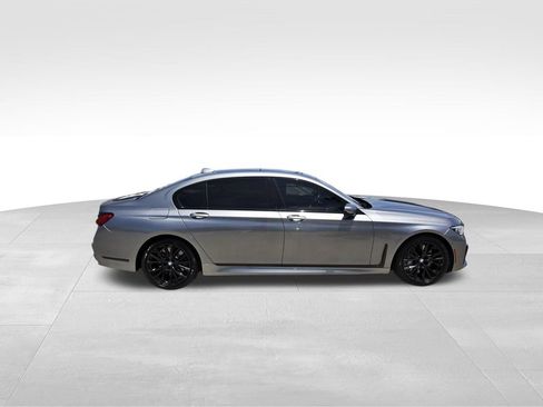 Used 2022 BMW 750i xDrive w/ Executive Package AWD/4WD image 5