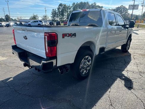 Used 2025 Ford F350 Lariat w/ Lariat Ultimate Package AWD/4WD image 6