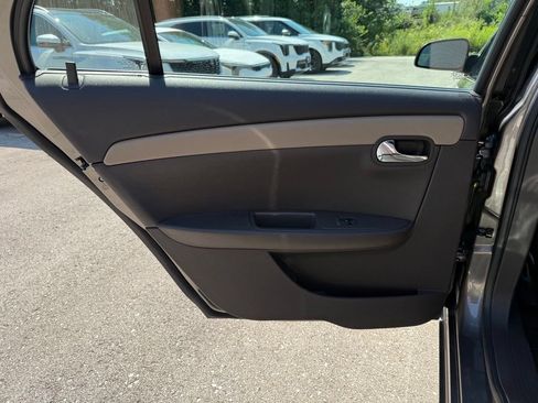 Used 2010 Chevrolet Malibu LS FWD image 9