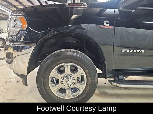 Used 2024 RAM 2500 Big Horn image 27