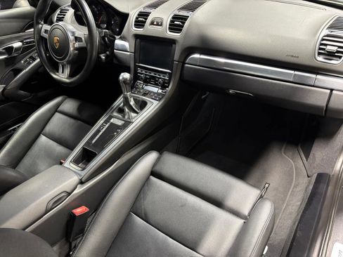 Used 2016 Porsche Cayman image 13