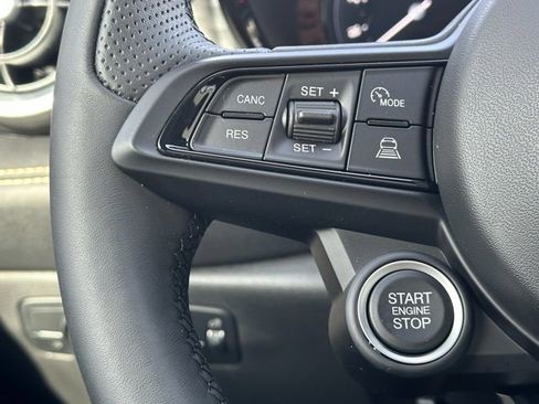 New 2025 Alfa Romeo Tonale w/ Premium Package image 17