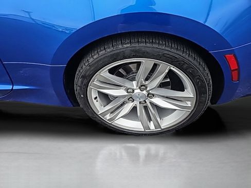 Used 2017 Chevrolet Camaro SS image 30