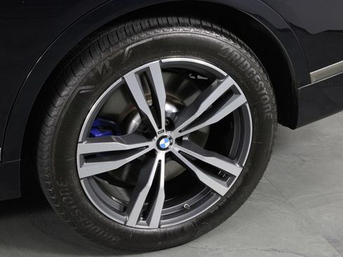 Used 2021 BMW X7 M50i AWD/4WD image 11