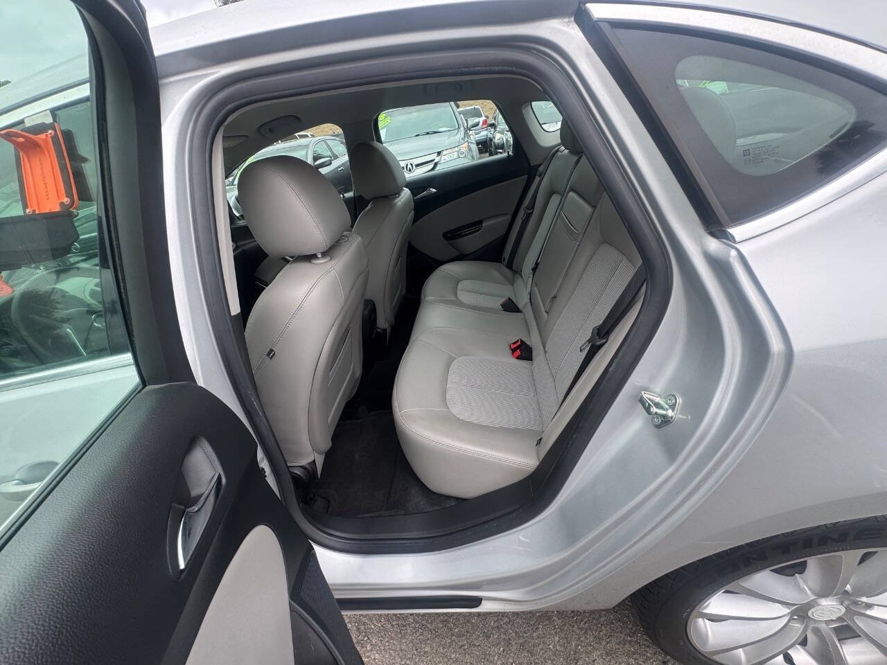 Used 2013 Buick Verano Convenience FWD image 8