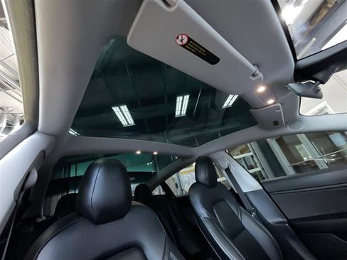 Used 2018 Tesla Model 3 Long Range image 27