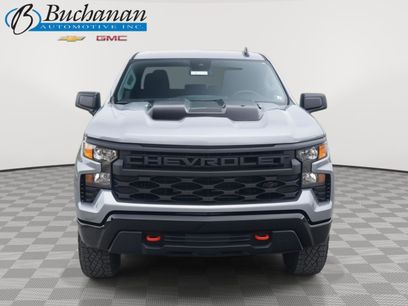 New 2026 Chevrolet Silverado 1500 Custom Trail Boss w/ LPO, Dark Essentials Package